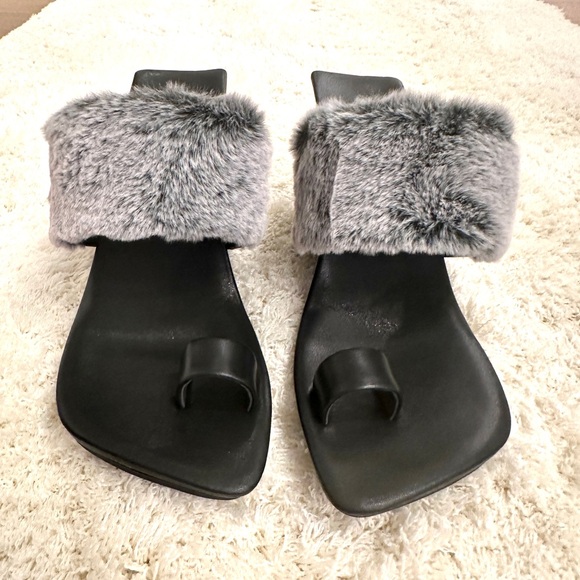 United Nude Loop Toe Teddy Heel - Picture 5 of 6